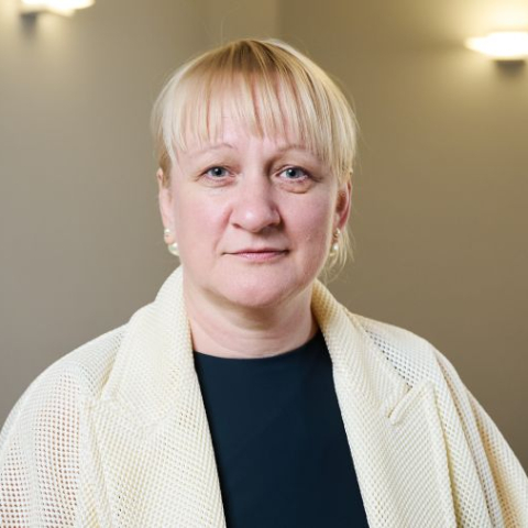 Vai drīkst nodarbināt grāmatvedi dažas stundas mēnesī?